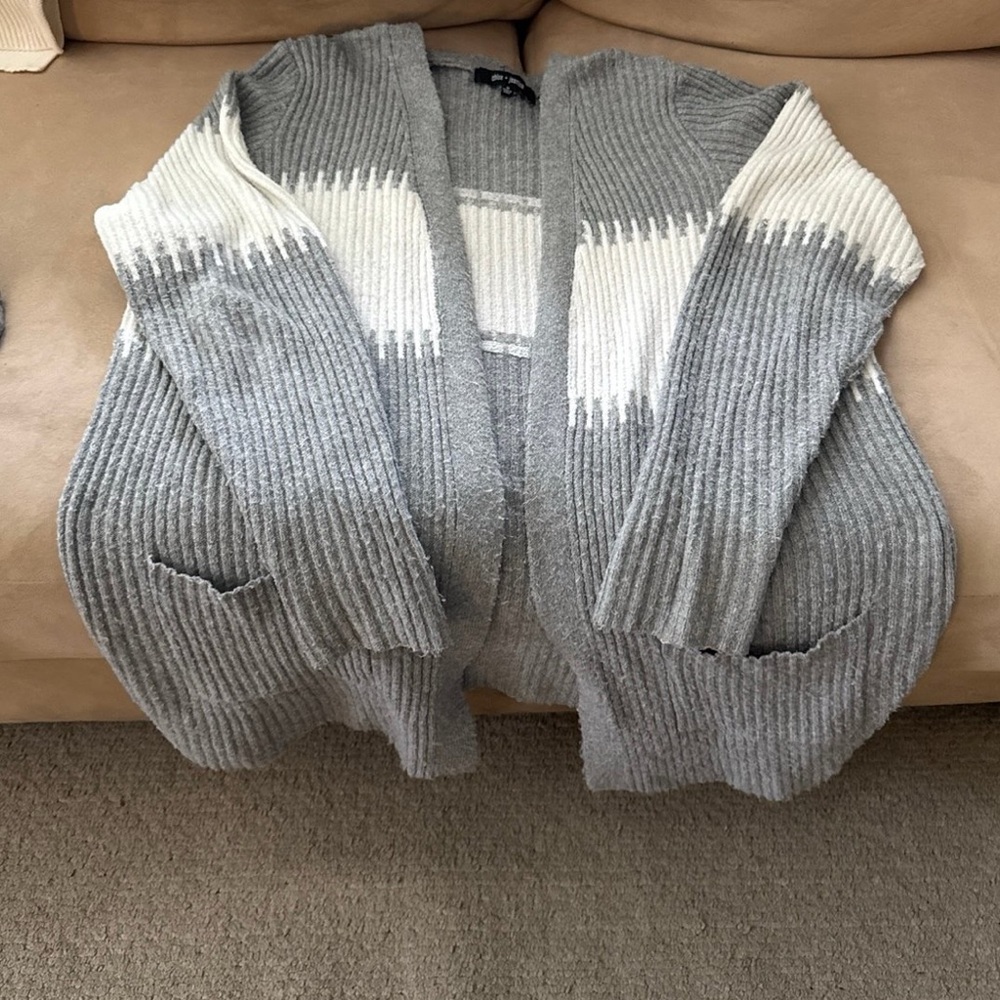 Elegant Gray and White Women's Cardigan